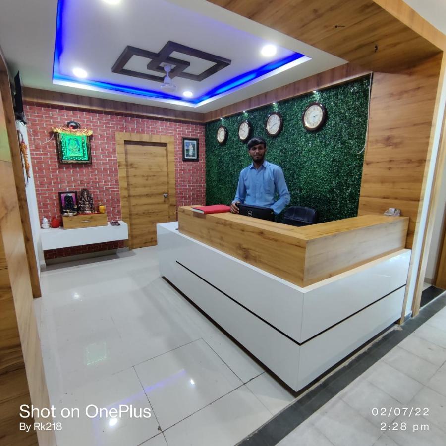 Collection O Hotel Green Park Ānand エクステリア 写真